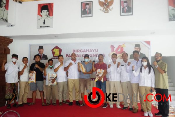Gerindra Denpasar Bersama Relawan De Gadjah Berbagi Ratusan Beras