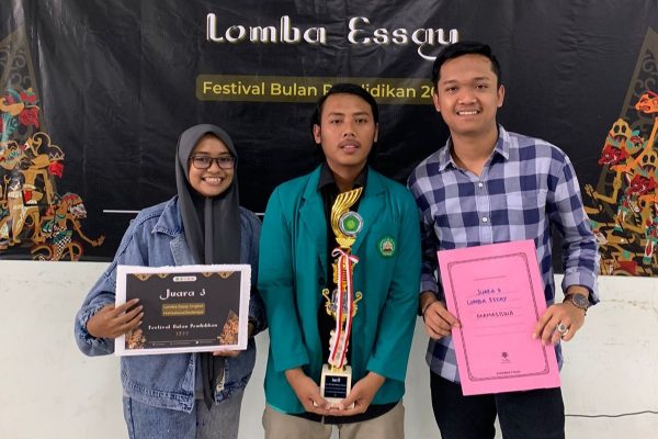 Fauzi, Mahasiswa Unisma Kembali Torehkan Prestasi di Festival Pendidikan UIN Malang