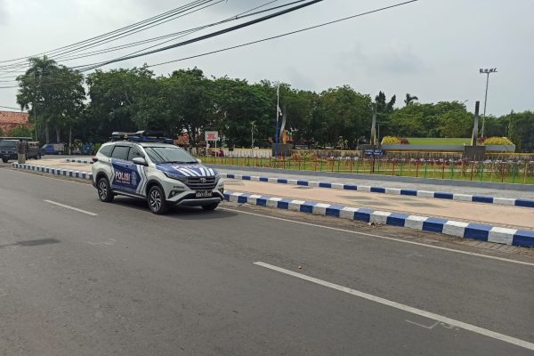 Dalam Rangka Penegakan Hukum, ETLE Mobil Polres Sampang Incar Pelanggaran Lalu Lintas
